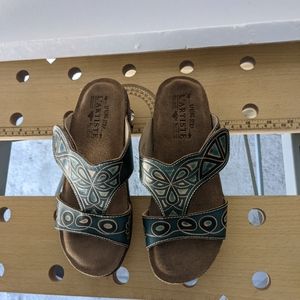 Spring Step L'Artiste SoftStep Mayan slide Sandals.